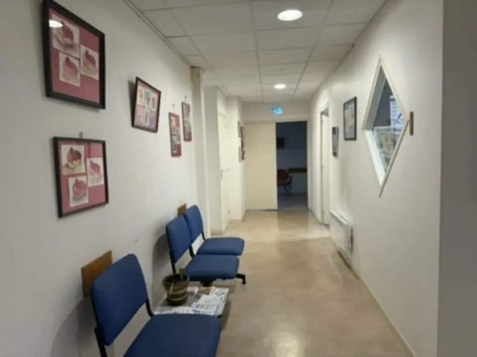 Office in Beauvais for lease Interior Photo- Image 1 of 5