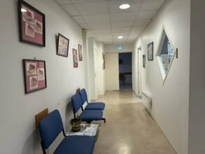 Office in Beauvais for lease Interior Photo- Image 1 of 5