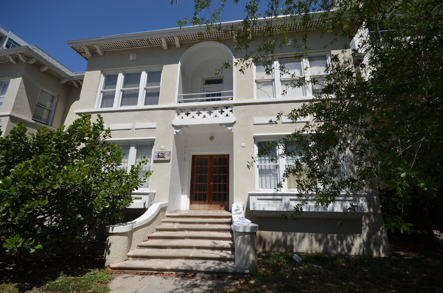 401-411 NE 22nd St, Miami, FL for sale - Building Photo - Image 3 of 11