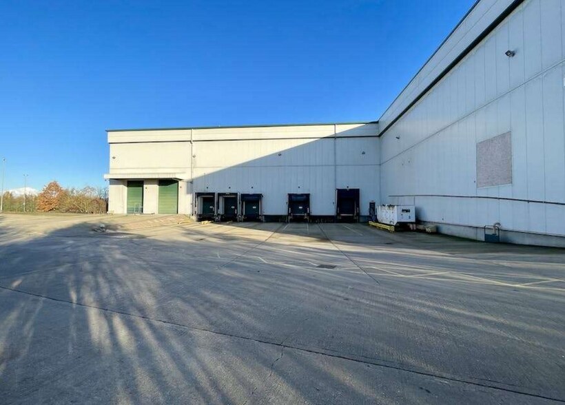 1B Progress Park, Bedford, MK42 9XE Industrial for Lease