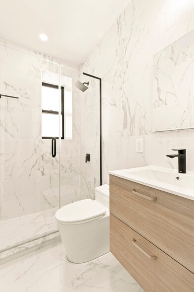 1155 45th Ave, Long Island City, NY for sale - Building Photo - Image 3 of 66