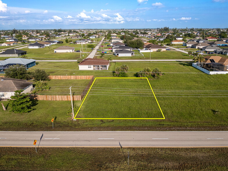 816 El Dorado N blvd, Cape Coral, FL for sale - Aerial - Image 2 of 30
