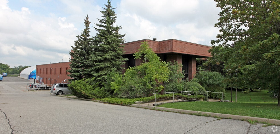 36 Apple Creek Blvd, Markham, ON for sale - Primary Photo - Image 1 of 1