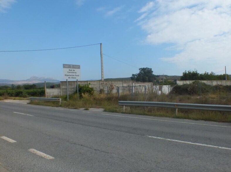 Land in OYÓN for sale - Building Photo - Image 1 of 11