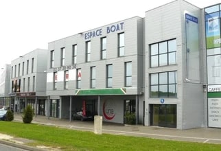 Office in Nogent-le-Phaye for lease Building Photo- Image 2 of 6