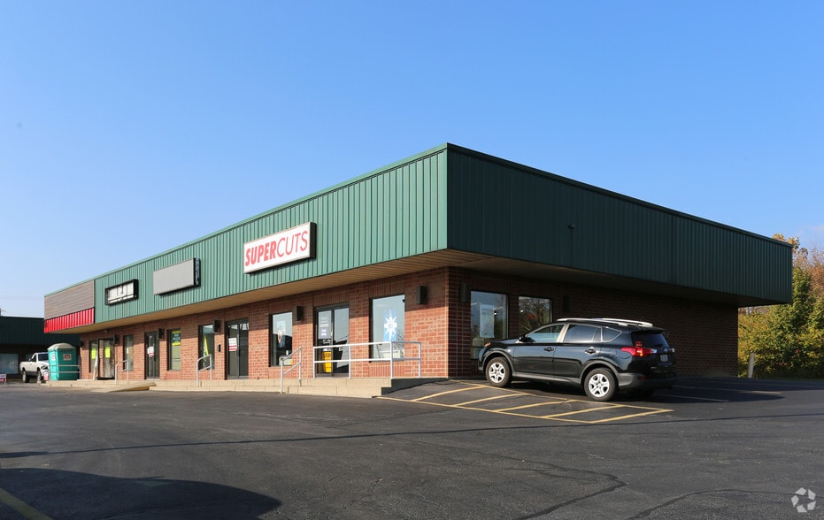 4485-4493 Marie Dr, Middletown, OH for sale - Building Photo - Image 3 of 5