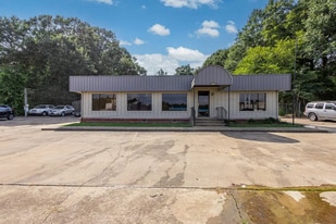 3606 South St, Nacogdoches TX - Automotive Property