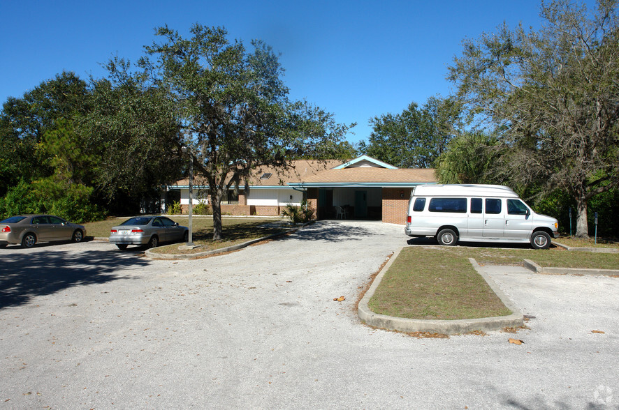 1201 102nd Ave N, Saint Petersburg, FL for sale - Building Photo - Image 2 of 4