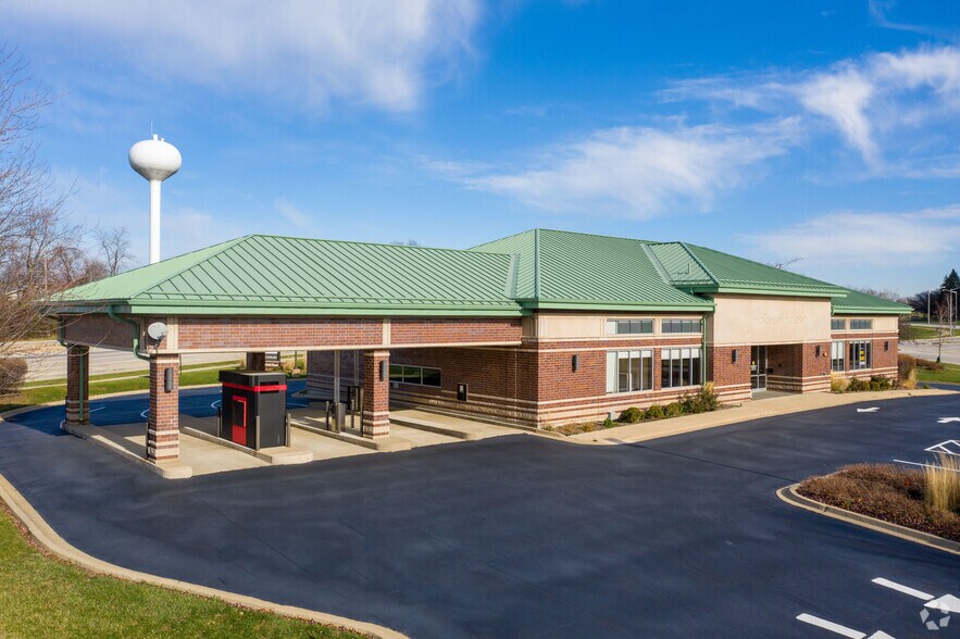 2205 Butterfield Rd, Downers Grove, IL for sale - Primary Photo - Image 1 of 1