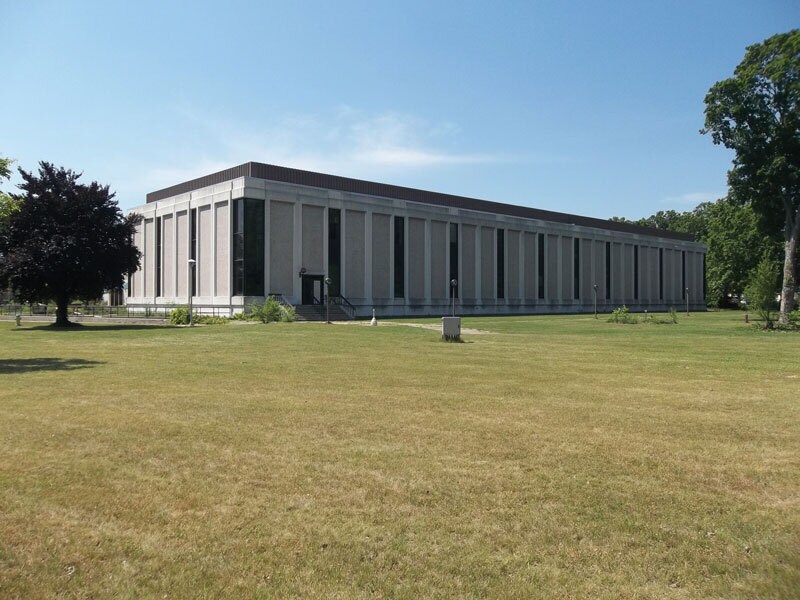 1111 W Bristol St, Elkhart, IN for sale Building Photo- Image 1 of 1