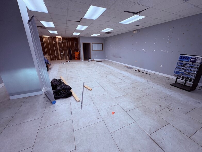 7976 Broadview Rd, Broadview Heights, OH for lease - Building Photo - Image 3 of 8