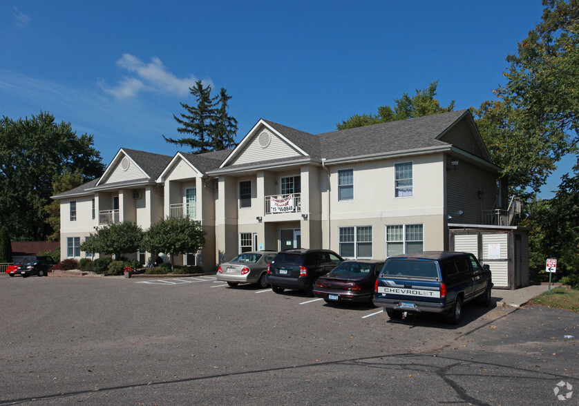 115-123 W Cascade Ave, River Falls, WI for sale - Primary Photo - Image 1 of 1