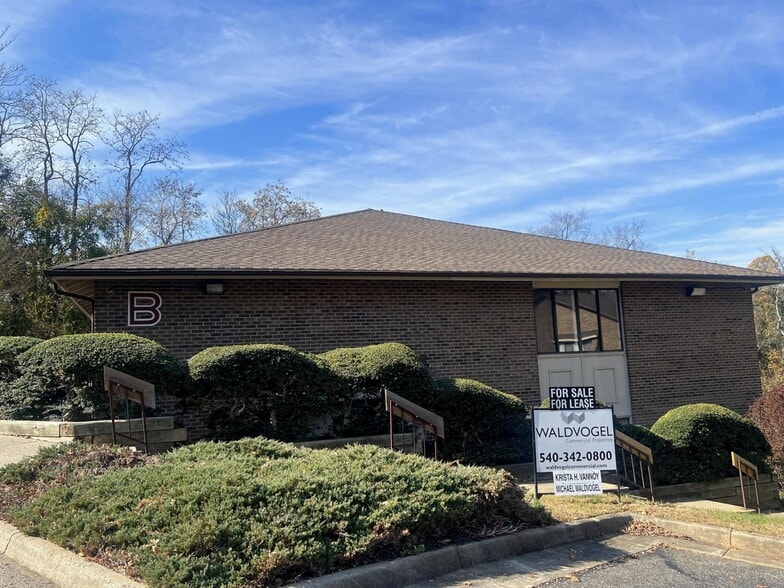 2250 Murrell Rd, Lynchburg, VA for lease - Building Photo - Image 3 of 4