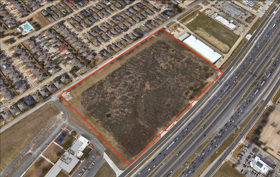 5851 Fwy Fwy, Fort Worth, TX for lease - Building Photo - Image 2 of 2