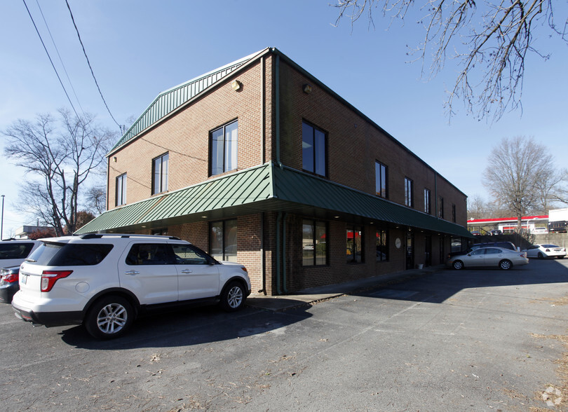 437 E Main St, Gallatin, TN for sale - Primary Photo - Image 1 of 1