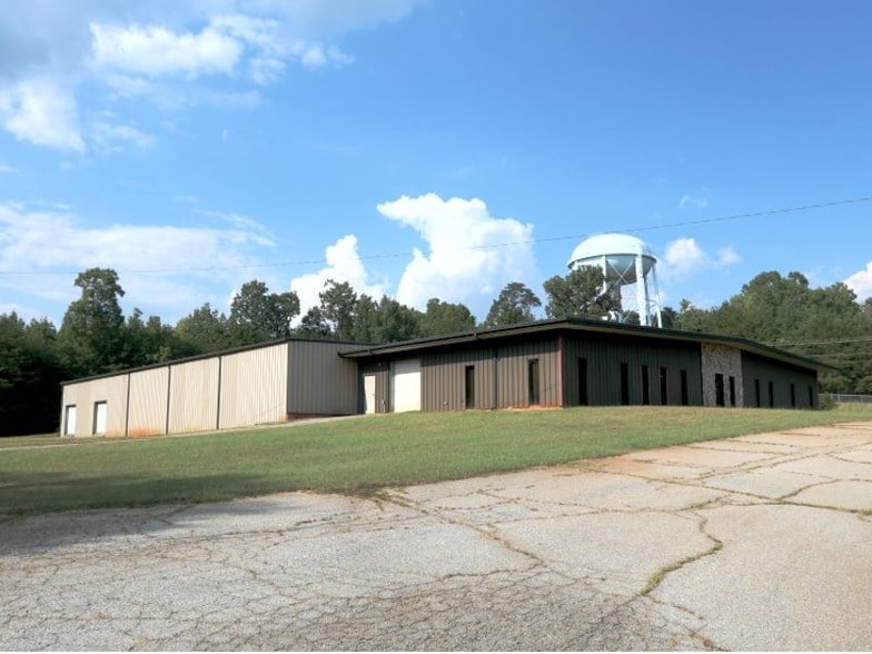 1 Tungsten Trl, Travelers Rest, SC for sale - Primary Photo - Image 1 of 1