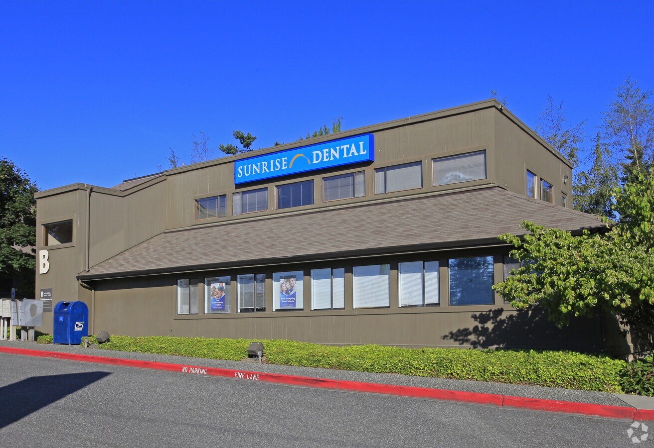 111 SE Everett Mall Way, Everett, WA 98208