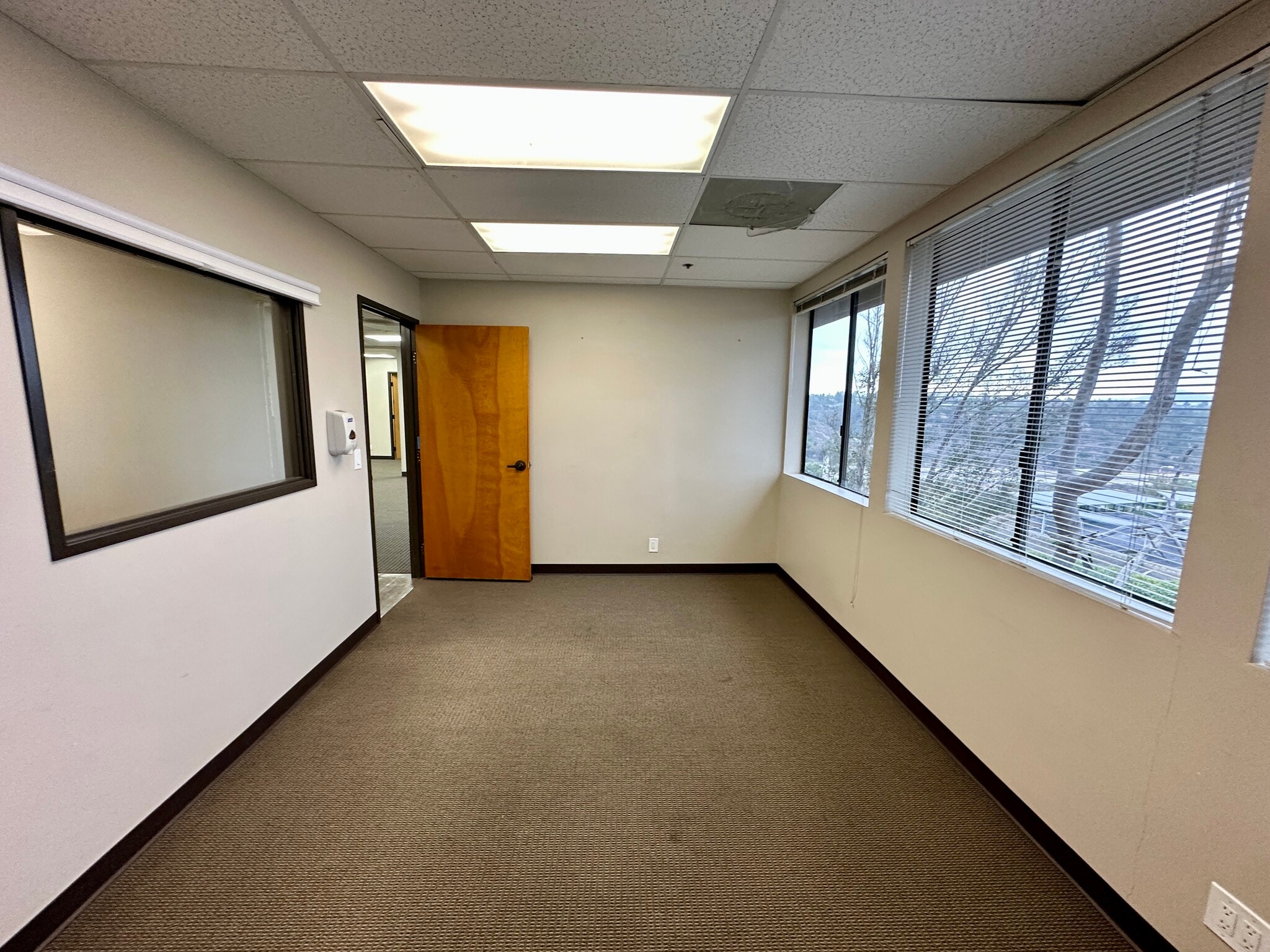 3665 Ruffin Rd, San Diego, CA for lease Interior Photo- Image 1 of 13