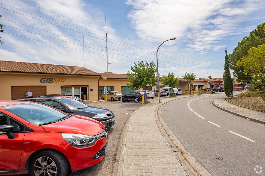 Passatge Arraona, 2-12, Barberà del Vallès, Barcelona for sale - Building Photo - Image 1 of 1