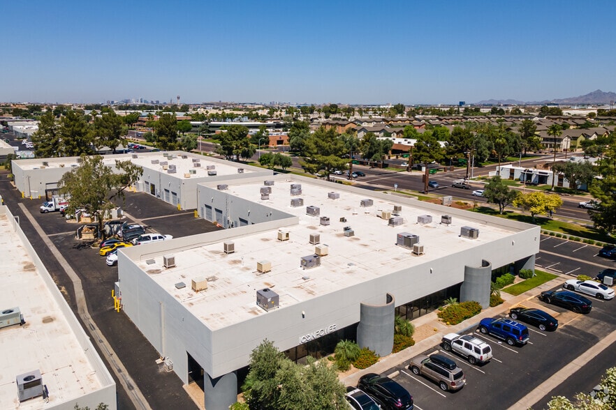 1605 W University Dr, Tempe, AZ for lease - Building Photo - Image 3 of 4