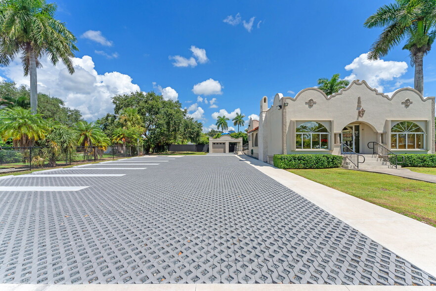 97 NE 15th St, Homestead, FL for lease - Building Photo - Image 2 of 39