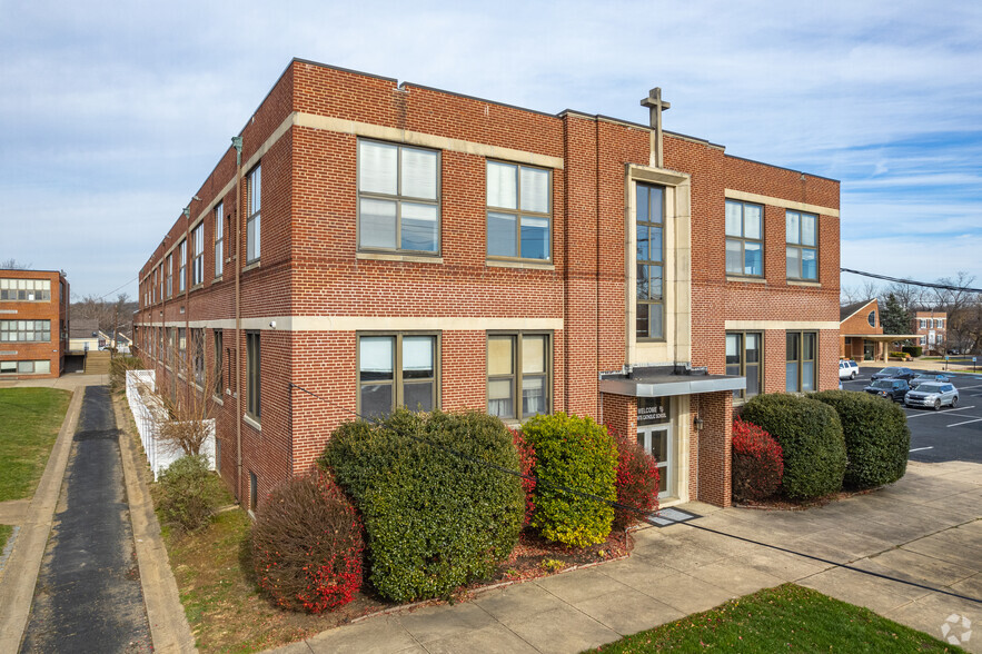 907 New Rd, Wilmington, DE for lease - Building Photo - Image 1 of 4