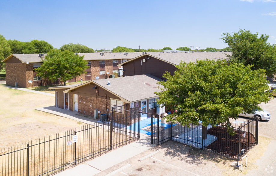 2105 E 4th St, Lubbock, TX for sale - Primary Photo - Image 1 of 1