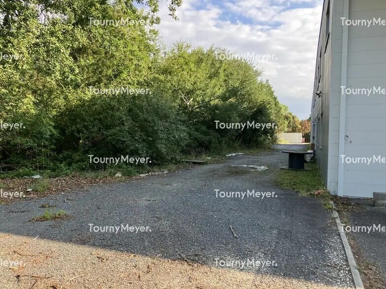 Flex in Mérignac for lease - Building Photo - Image 2 of 7