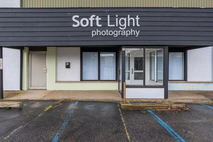 33 W King St, Rhinelander, WI for sale - Building Photo - Image 2 of 16