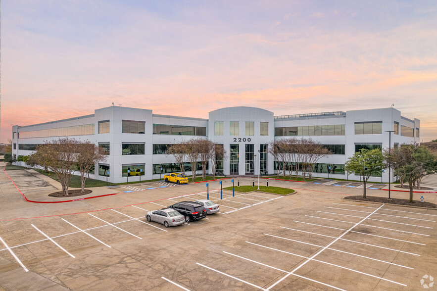 2200 E President George Bush Hwy, Richardson, TX for lease - Building Photo - Image 1 of 11