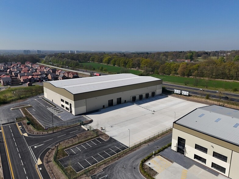 Knowsley Ln, Liverpool for lease - Building Photo - Image 2 of 15