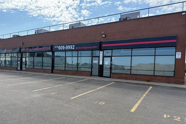 2721 Markham Rd, Toronto, ON for sale - Building Photo - Image 1 of 32