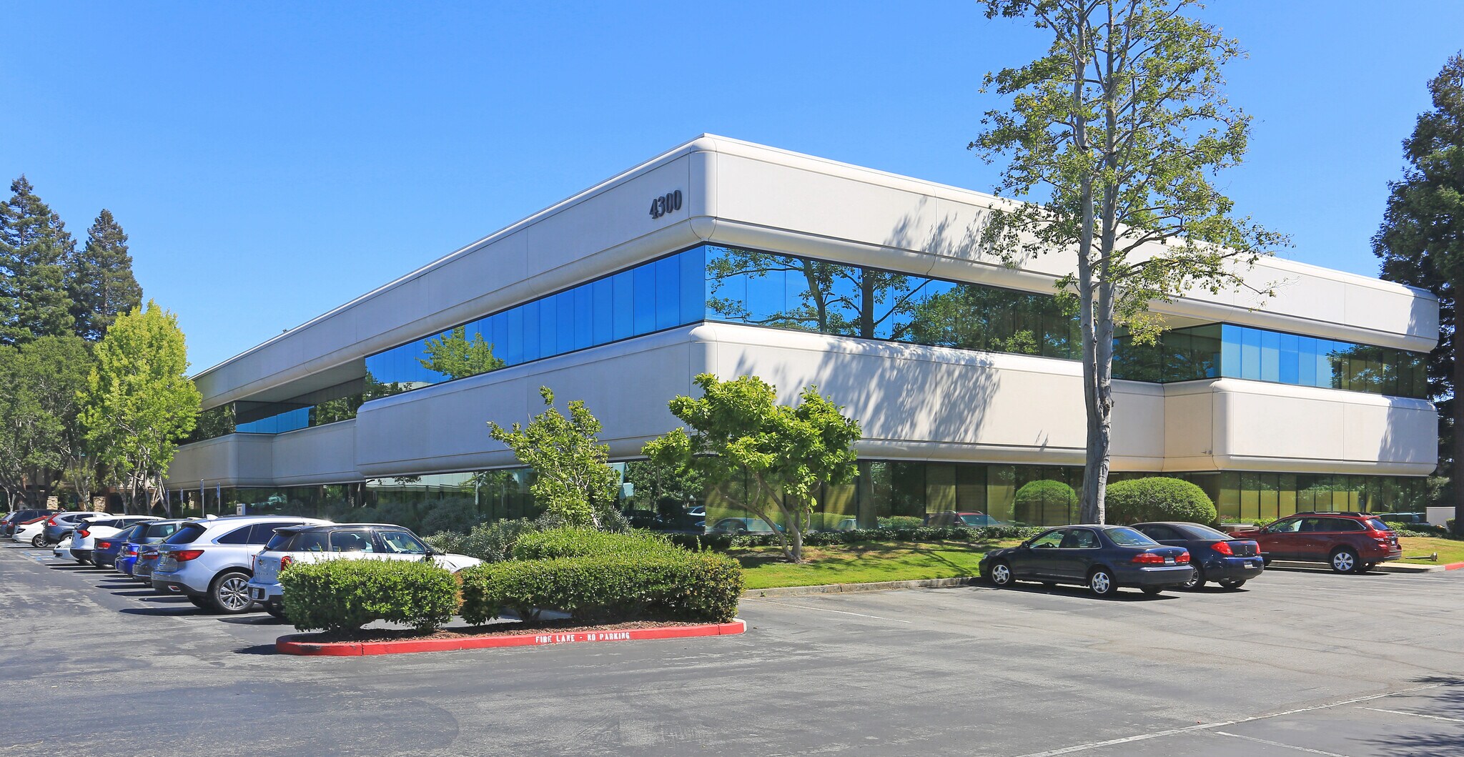 4300 Bohannon Dr, Menlo Park, CA for lease Building Photo- Image 1 of 9