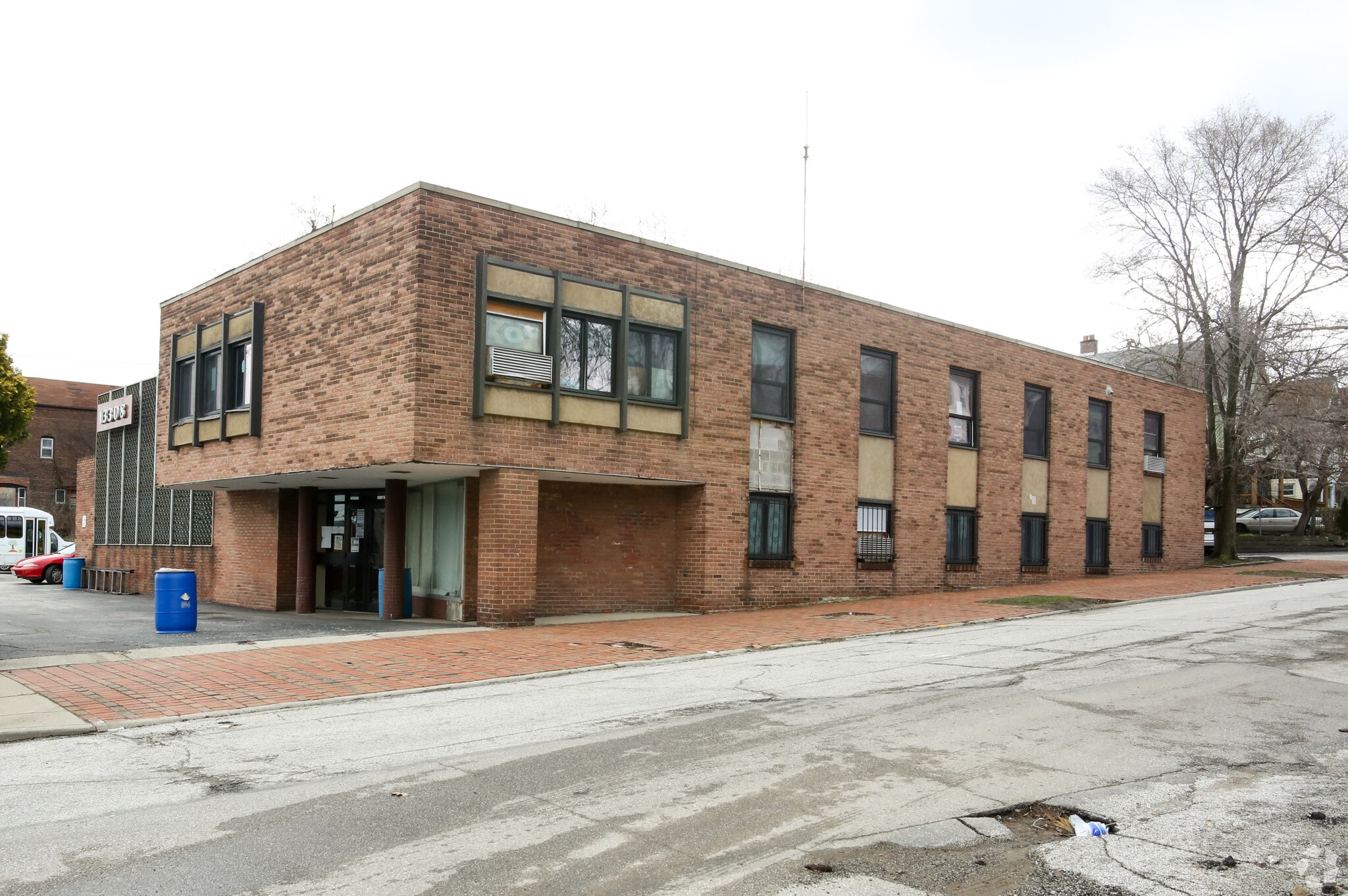 13308 Euclid Ave, East Cleveland, OH for lease Primary Photo- Image 1 of 13