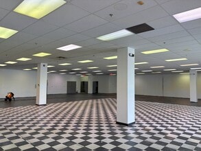 430 West St, Keene, NH for lease Interior Photo- Image 2 of 3