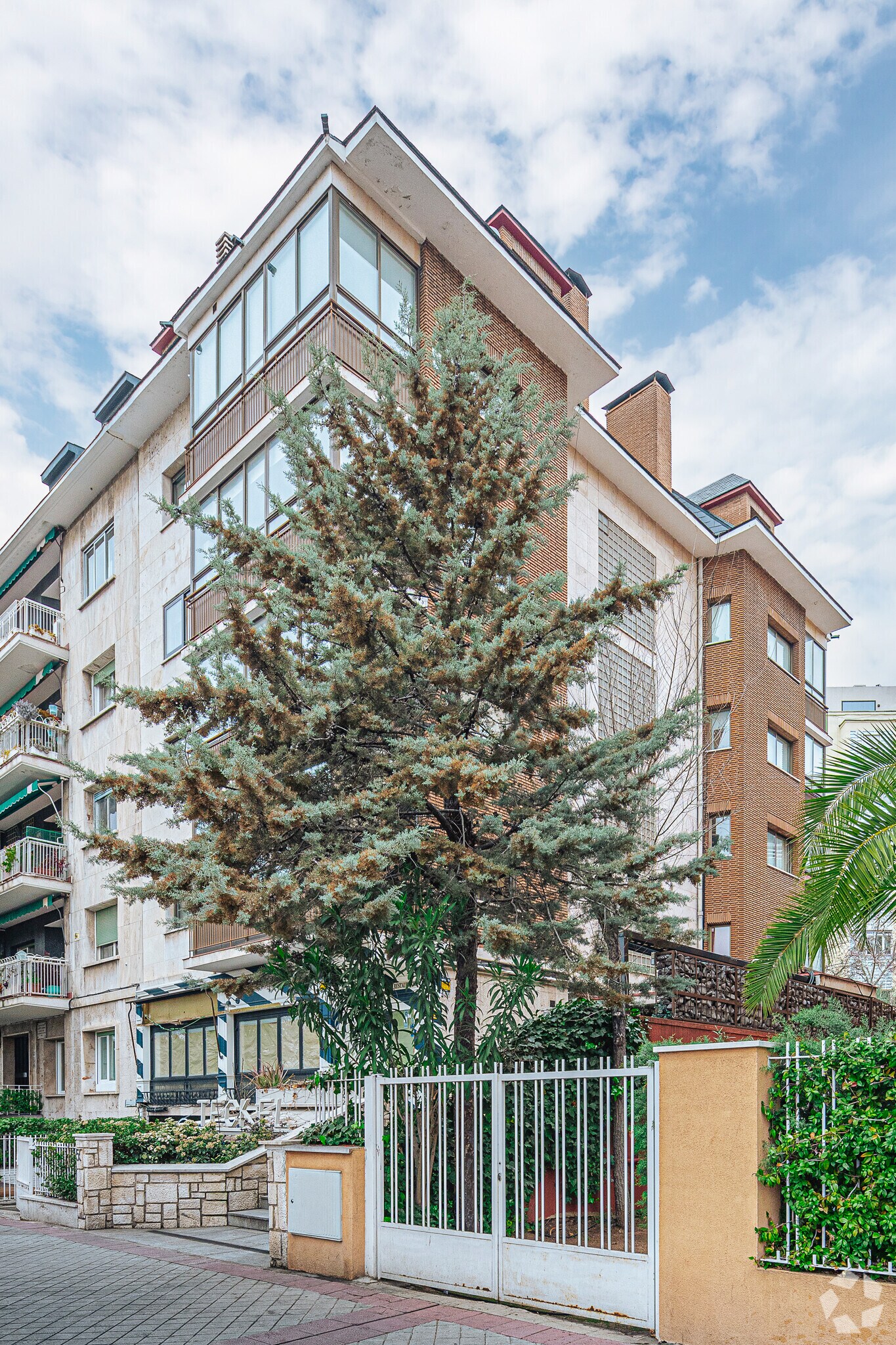 Avenida de Concha Espina, 55, Madrid, Madrid for sale Building Photo- Image 1 of 1