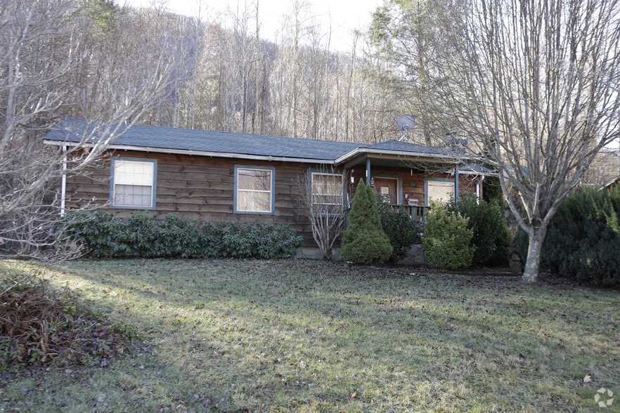 1361 Soco Rd, Maggie Valley, NC for sale - Building Photo - Image 3 of 19