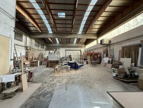 Flex in Chassieu for lease Interior Photo- Image 1 of 6