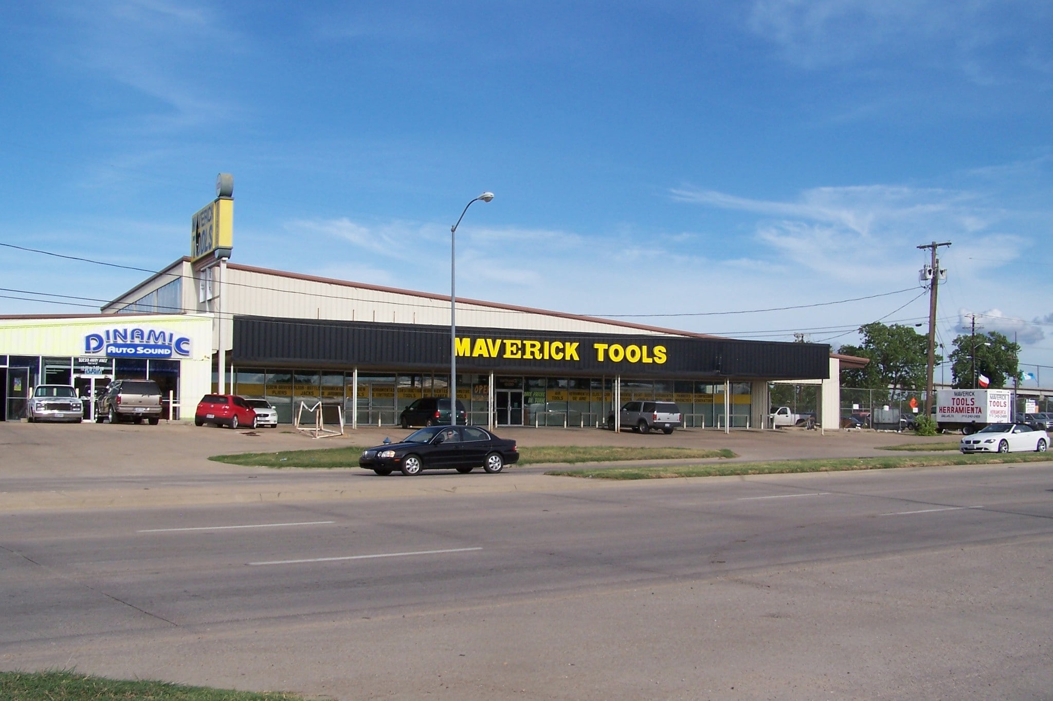 10220 Harry Hines Blvd, Dallas, TX 75220 Harry Hines Retail Center