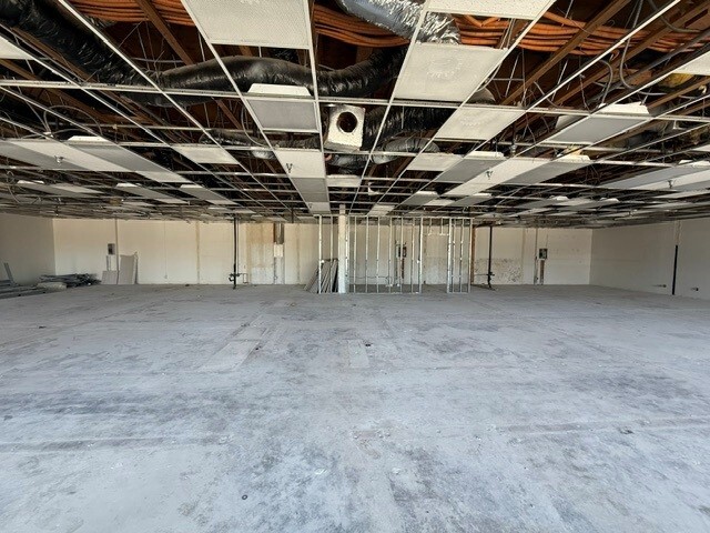 72855 Fred Waring Dr, Palm Desert, CA for lease Interior Photo- Image 1 of 1