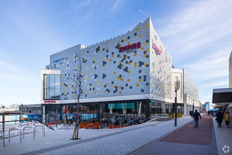 East Square Scheme, Basildon for sale - Primary Photo - Image 1 of 1