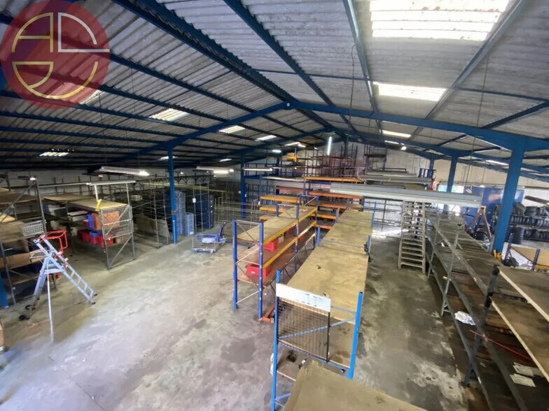 Industrial in Toulouse for lease - Building Photo - Image 2 of 5