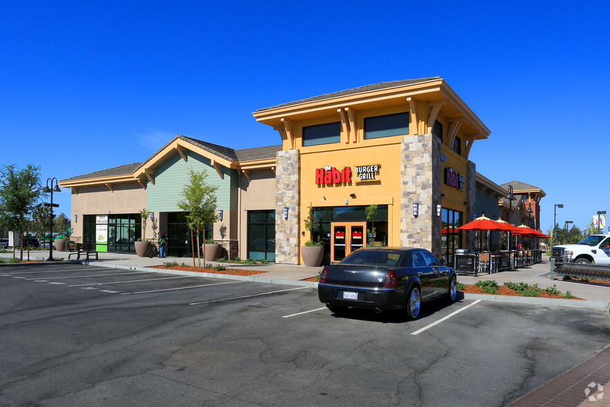 Frontage Hwy. 101 & N.Mcd Blvd, Petaluma, CA 94952 - Deer Creek Village ...