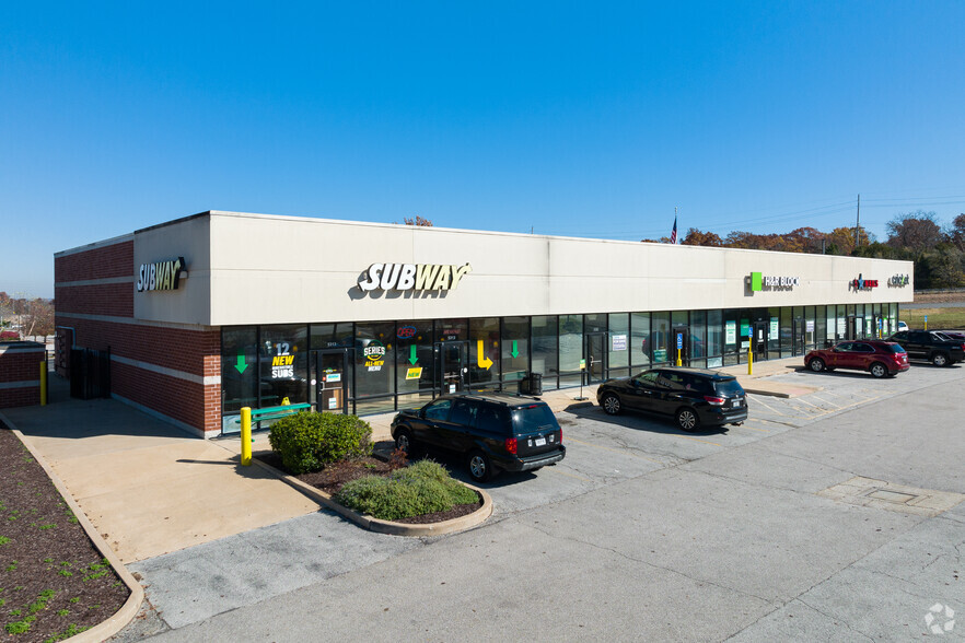 5301-5315 Caroline Dr, High Ridge, MO for sale - Primary Photo - Image 1 of 1