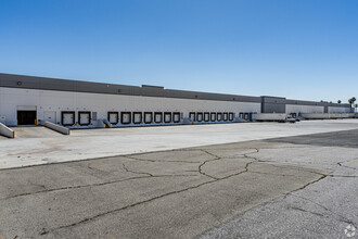 3950 Airport Dr, Ontario, CA for lease Building Photo- Image 2 of 4