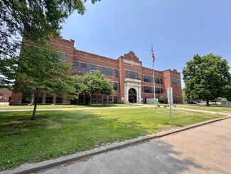 More details for 208 S Johnson St, Macomb, IL - Specialty for Sale