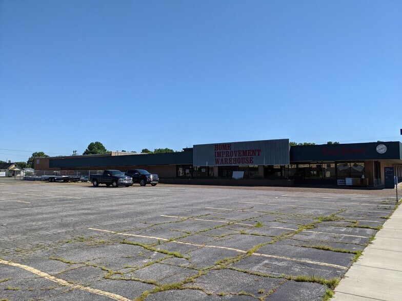 1301 Martin Luther King Jr Dr, Paducah, KY for sale - Primary Photo - Image 1 of 1