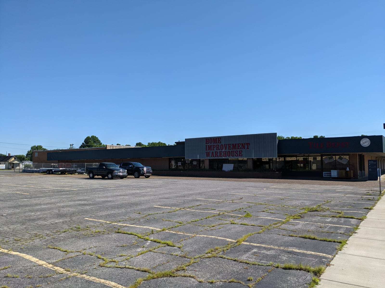 1301 Martin Luther King Jr Dr, Paducah, KY for sale Primary Photo- Image 1 of 1