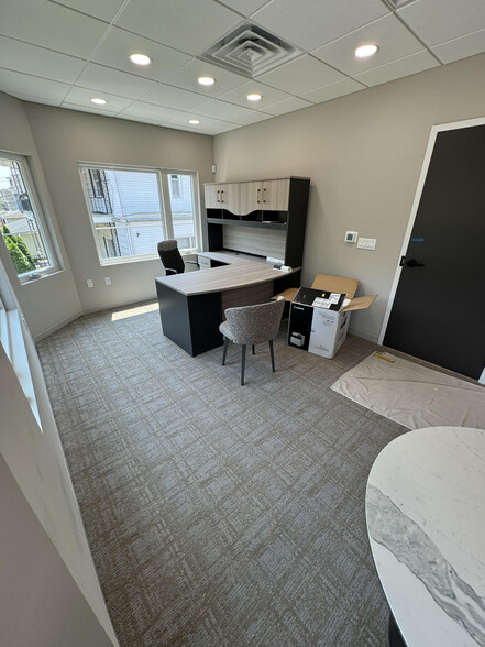 268 Broad St, Red Bank, NJ for lease - Interior Photo - Image 2 of 8