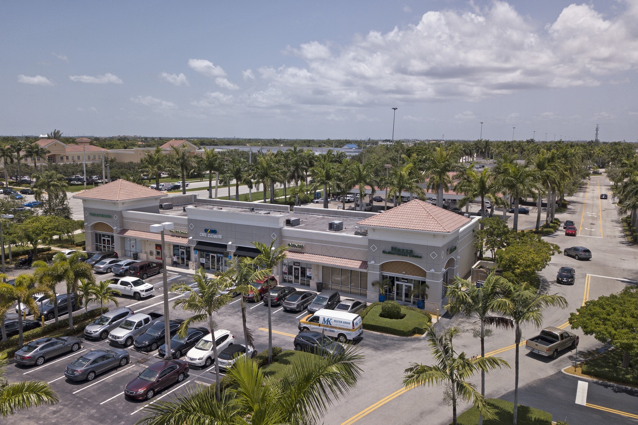 1580115999 Pines Blvd, Pembroke Pines, FL 33027 Westfork Plaza